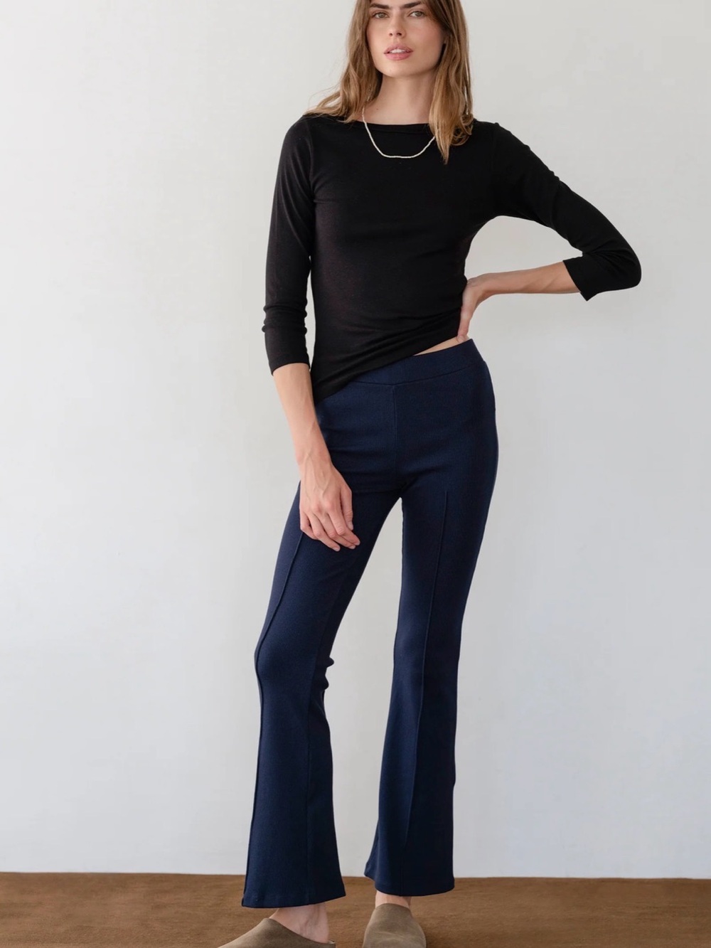 DONNI the Rib Kick Flare pant - Picture 6 of 6